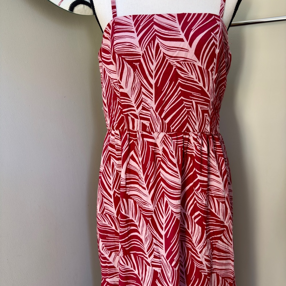 NWT, Leaf Print Dress, maxi length, adjustable straps, size L / XL